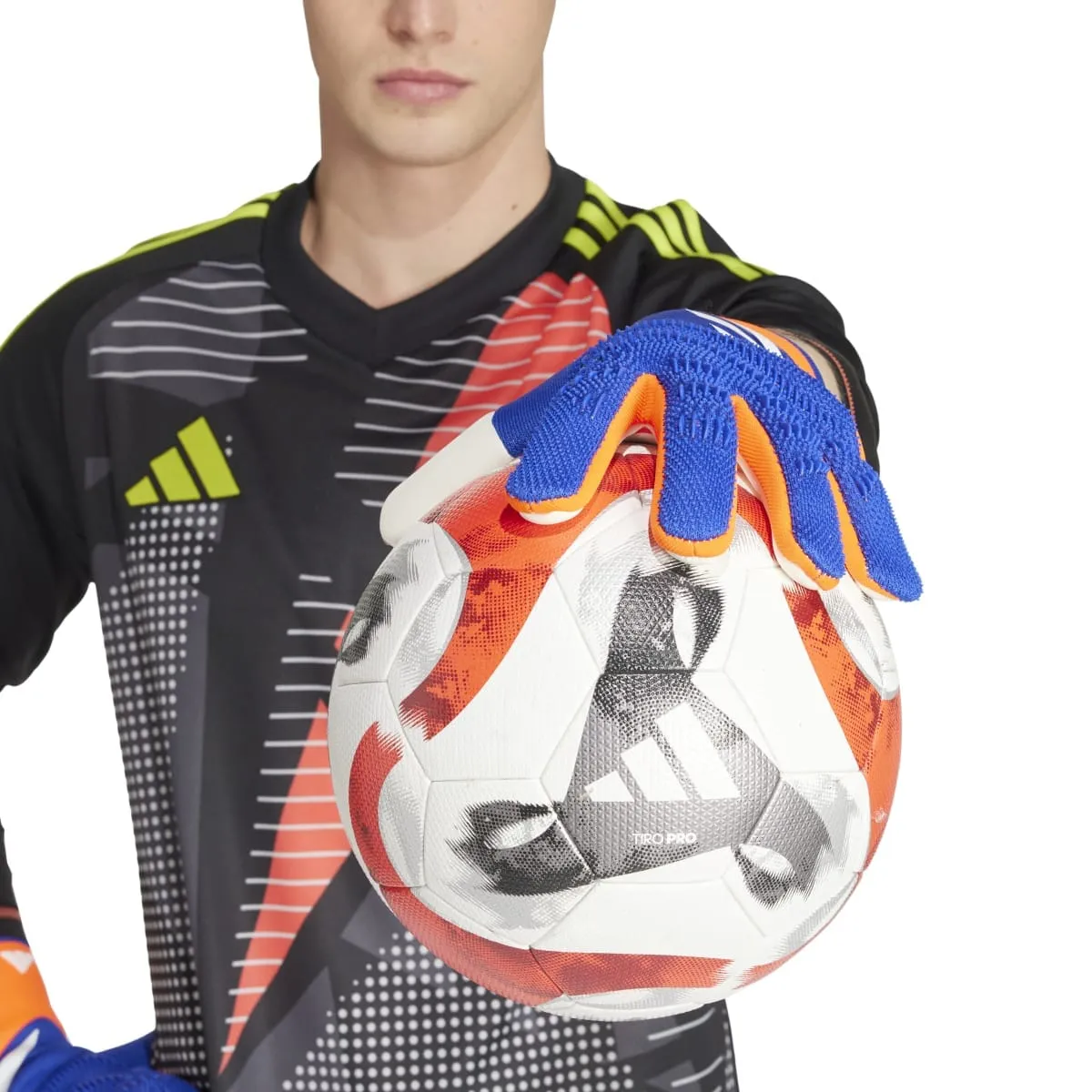 adidas Predator Pro Goalkeeper Gloves | IS7587