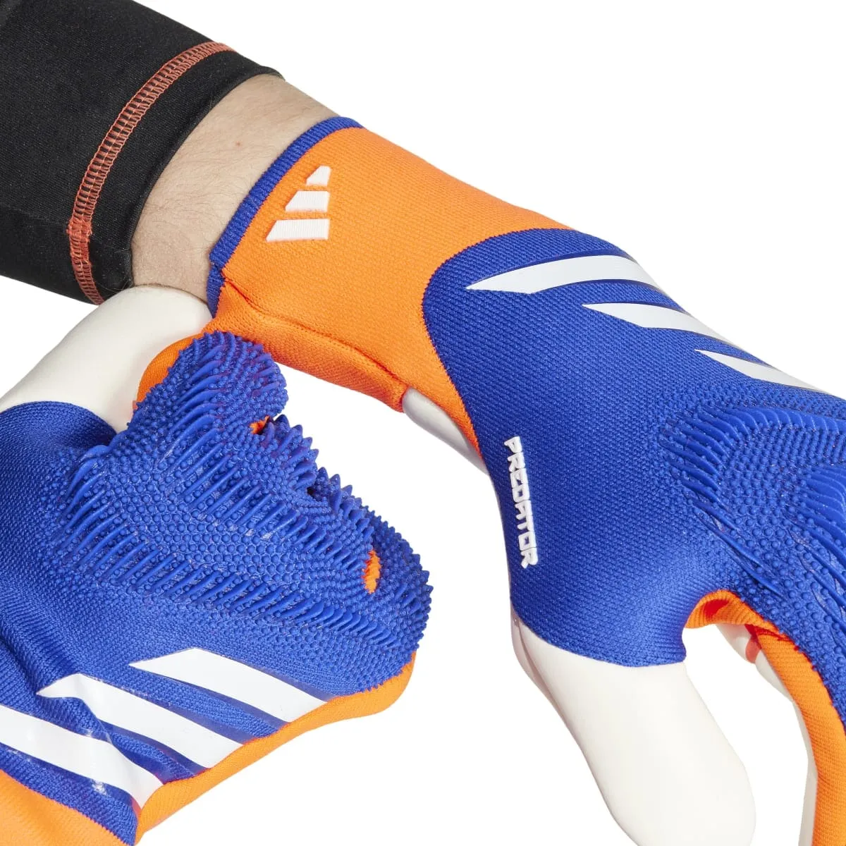 adidas Predator Pro Goalkeeper Gloves | IS7587