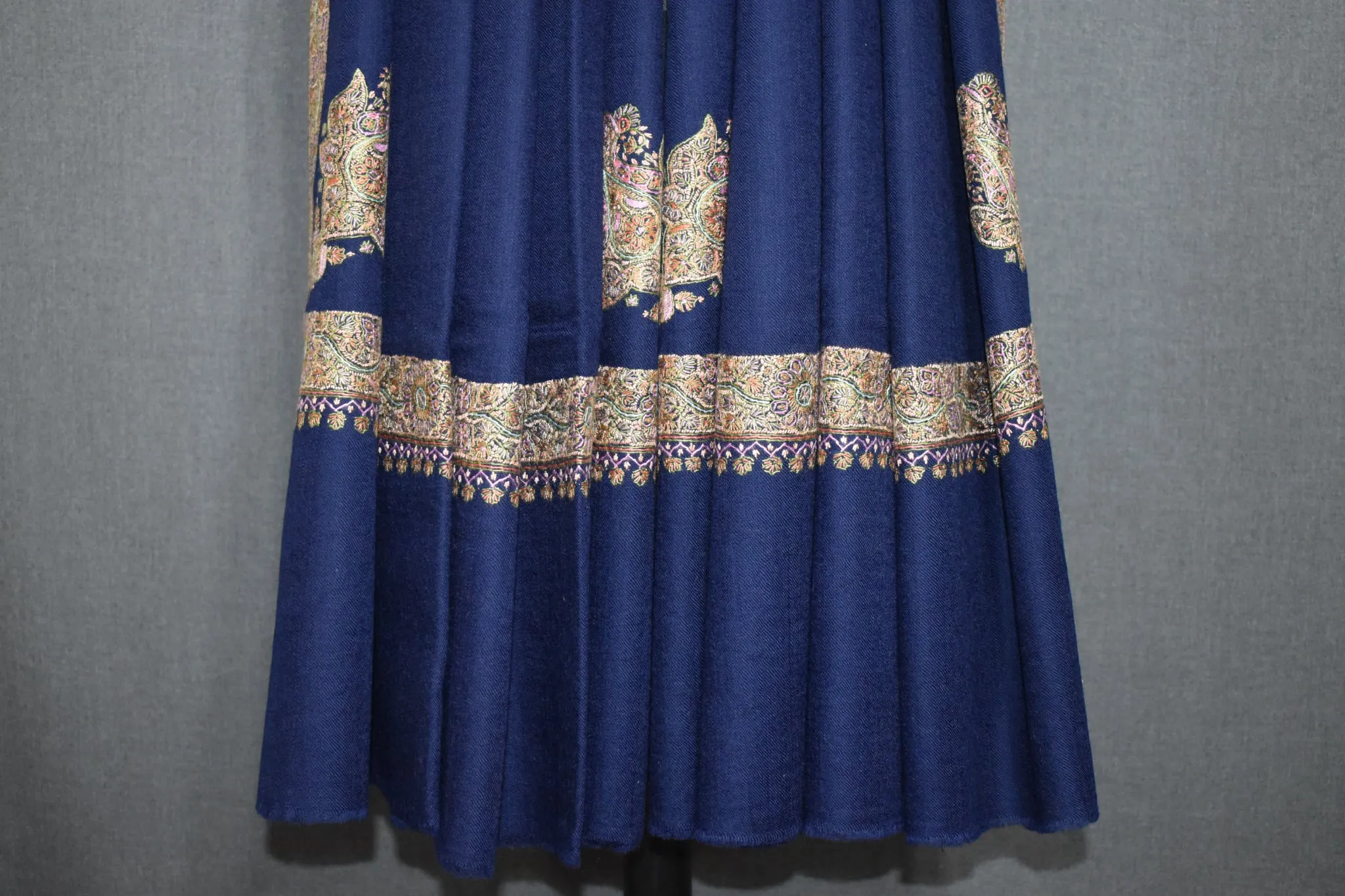 Embroidered shawl fine wool blue 40x80 inch