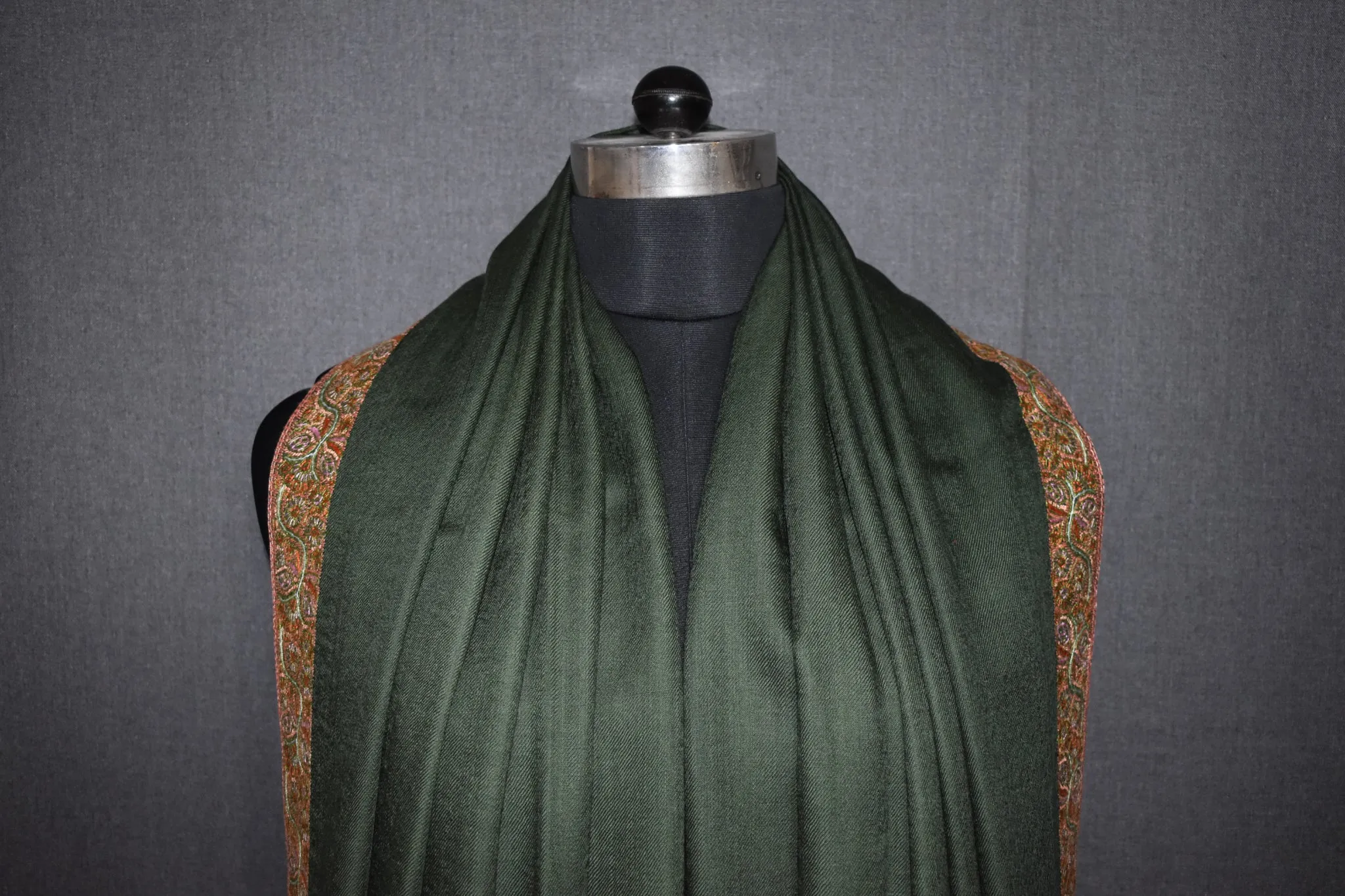 Embroidered shawl fine wool green 40x80 inch