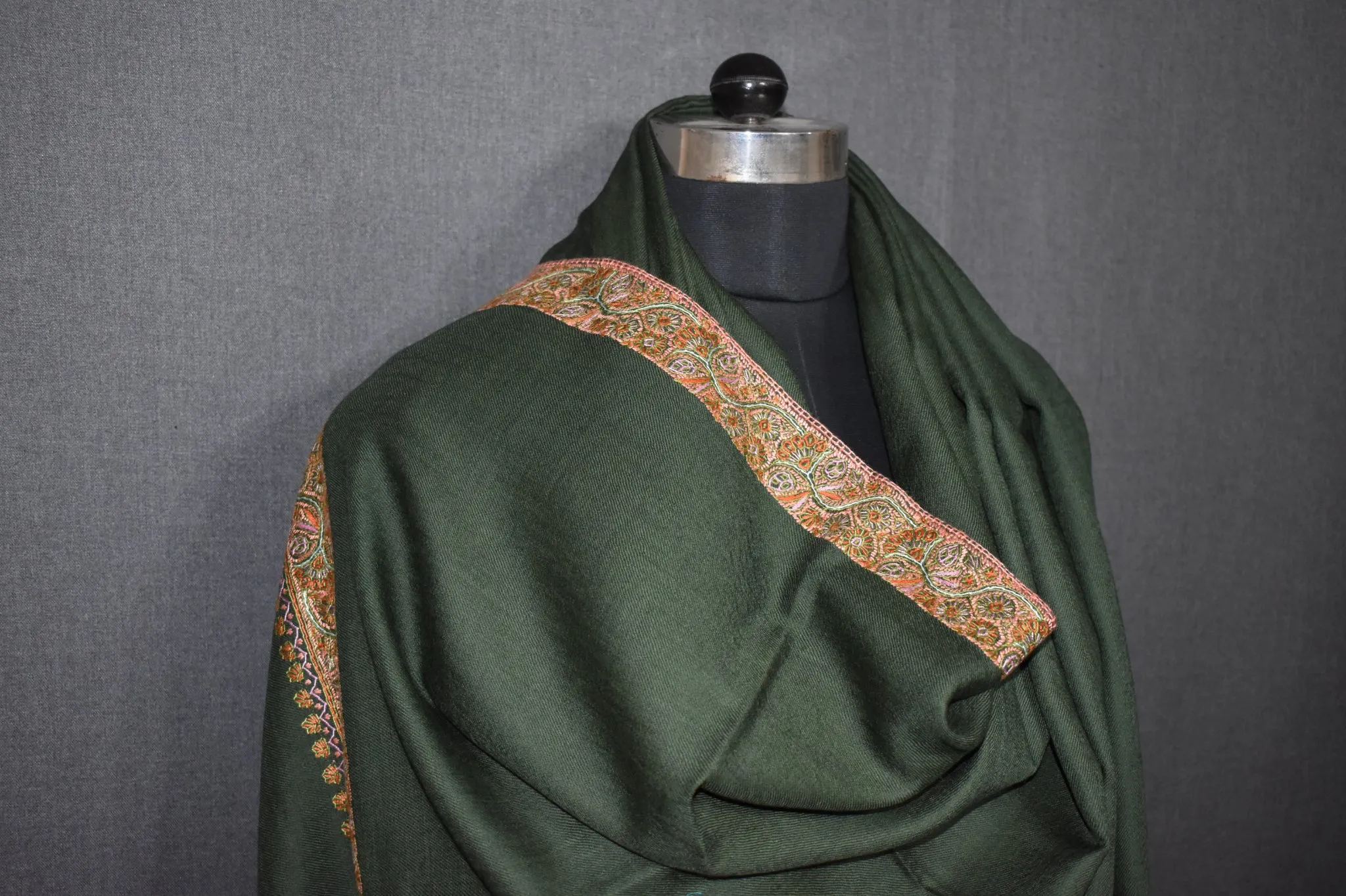 Embroidered shawl fine wool green 40x80 inch